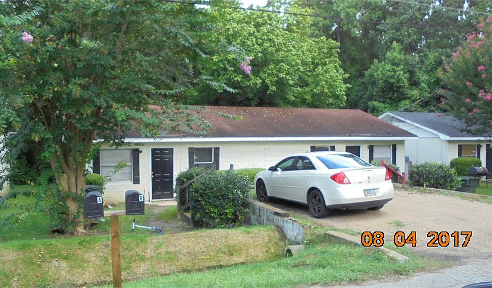 2nd image of 115 N Dawson St