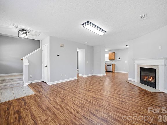 4th image of 2099 Brookchase Blvd