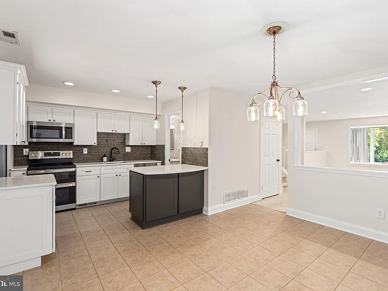 3491 Coventry Pl — Photo 11