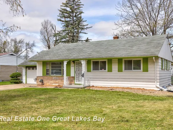 4749 Strathmoor St, Saginaw, MI 48601