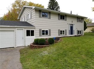 44 Golden Rod Ln, Rochester, NY 14623