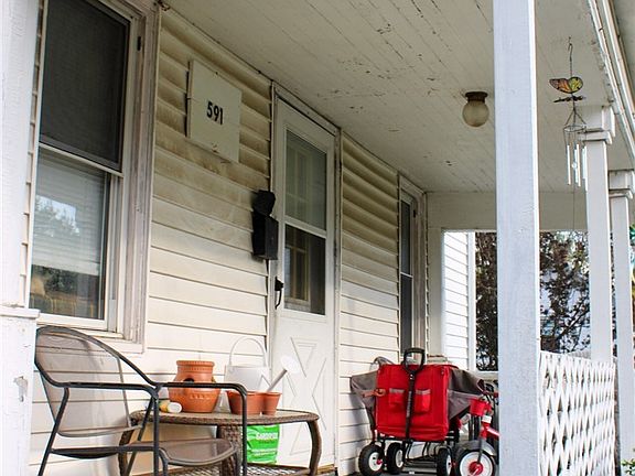 4th image of 591 Kennedy St