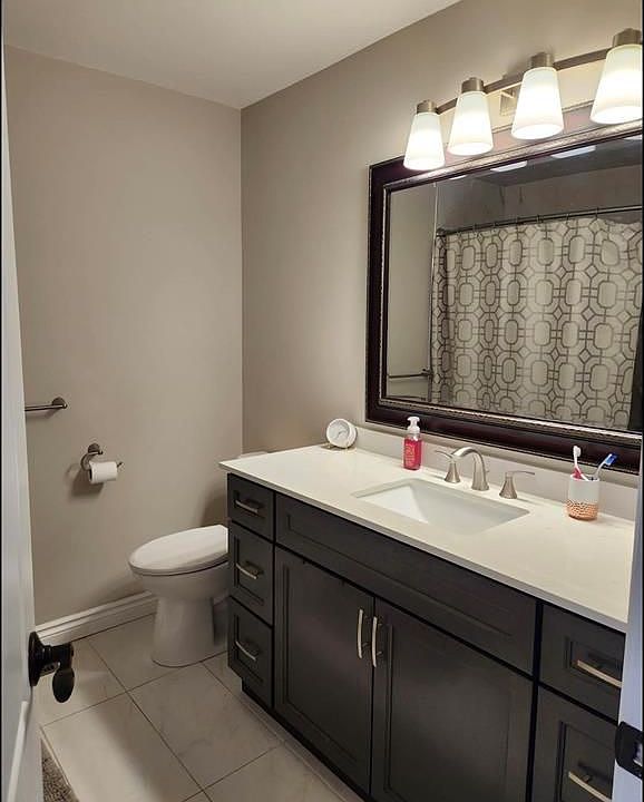 1st image of 153 Turnhout Cres