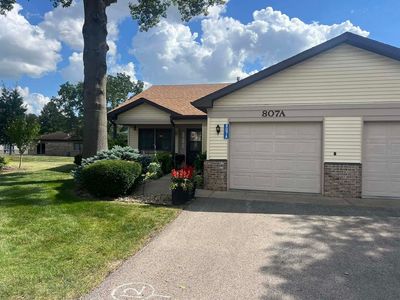 807 Village Ln #A, Sterling, IL, 61081
