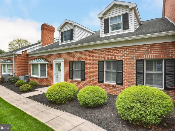 2034 Wyntre Brooke Dr S #2034, York, PA 17403