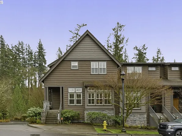 10254 SW Windwood Way, Portland, OR 97225