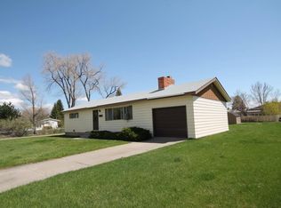 1014 Stampede Ave, Cody, WY 82414