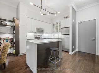 8 Fieldway Rd #104, Toronto, ON M8Z0C3