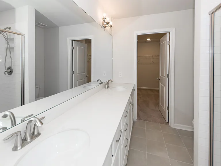 429 Eva St — Photo 36