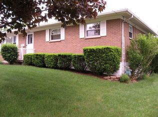 2432 Derr Rd, Springfield, OH 45503