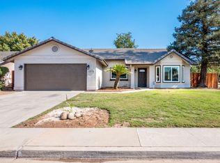 1318 Del Altair Ave, Reedley, CA 93654