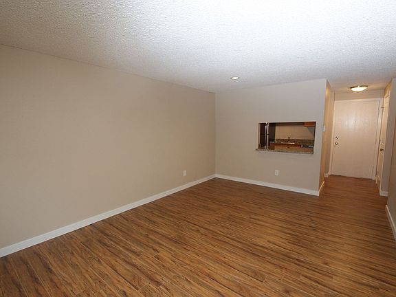 4th image of 11210 Meridian Ave N APT B205