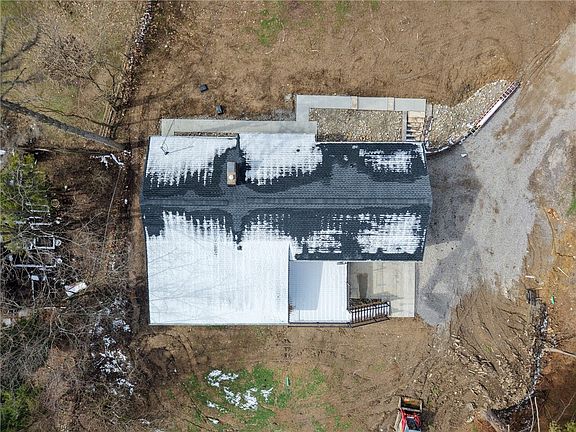 5th image of 2158 Reis Run Rd