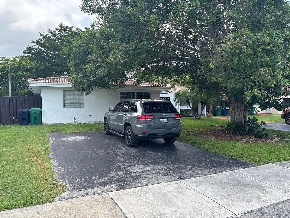 1st image of 17322 SW 94th Ave