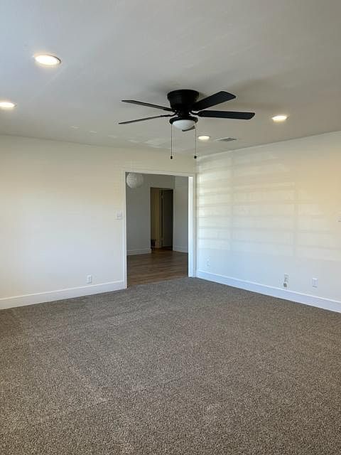 2nd image of 2514 Larchmont Dr