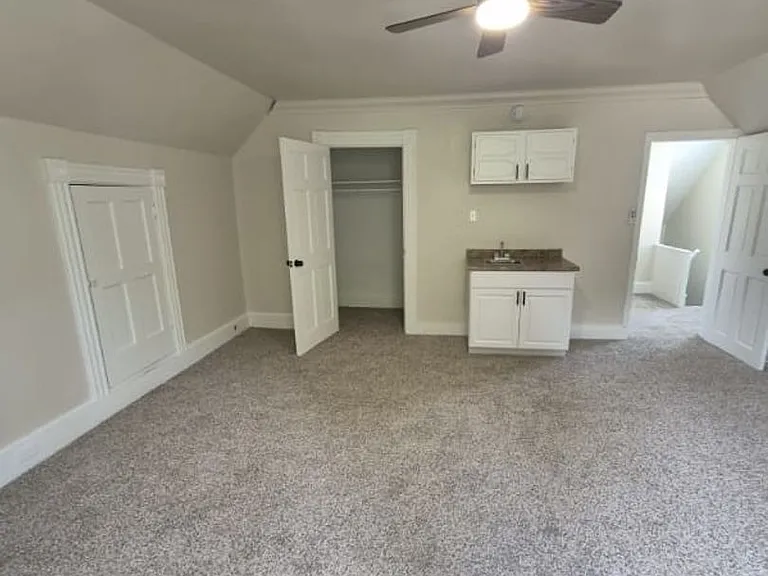 729 Hill Ave — Photo 6