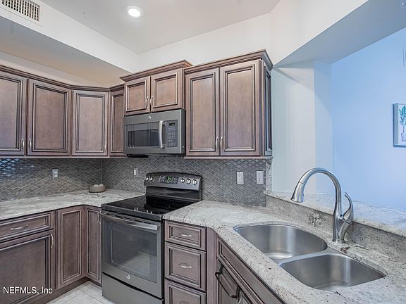 4th image of 4202 SERENA Circle