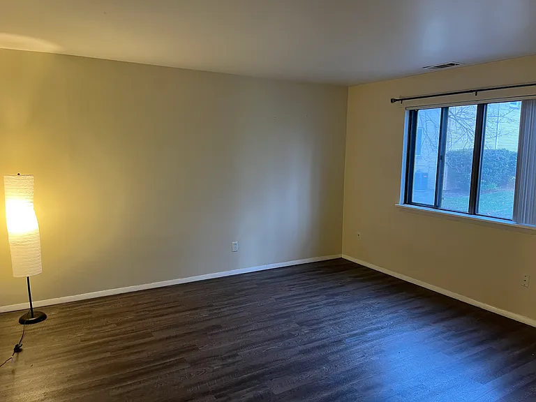 1115 W Lincoln Hwy — Photo 13
