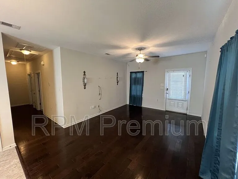 8614 Forestwood Ave — Photo 8