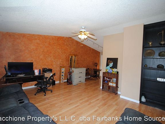 3rd image of 4693 Amherst Dr #1