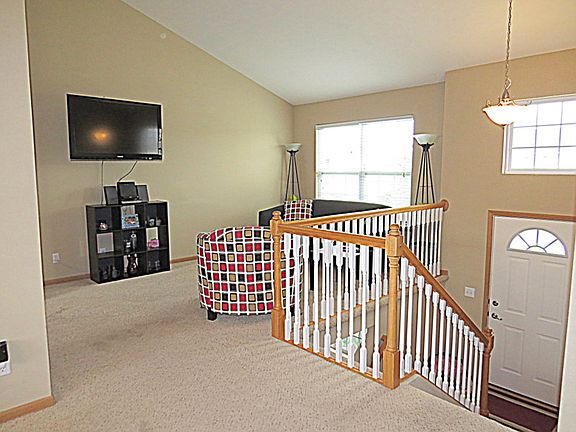 3rd image of 5810 S 193 St