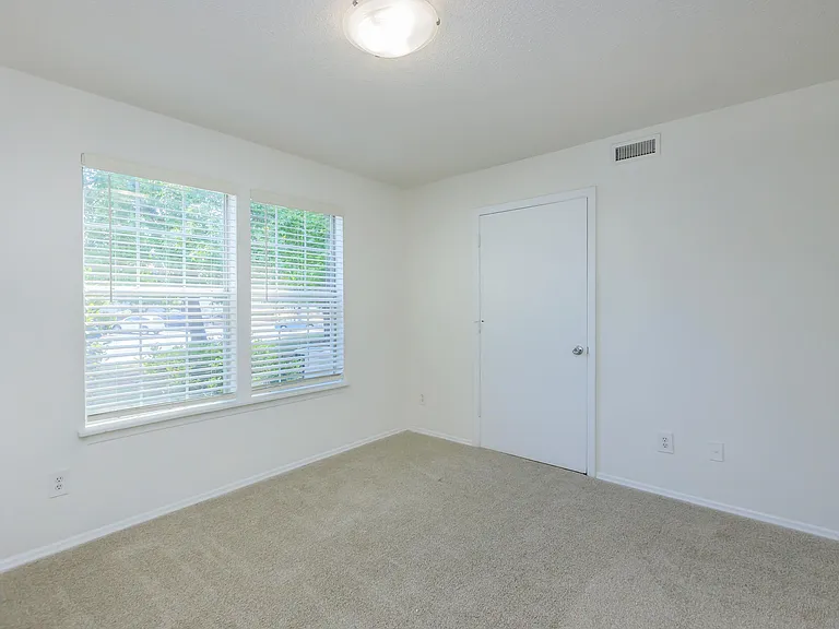 Antiqua Apartments — Photo 53