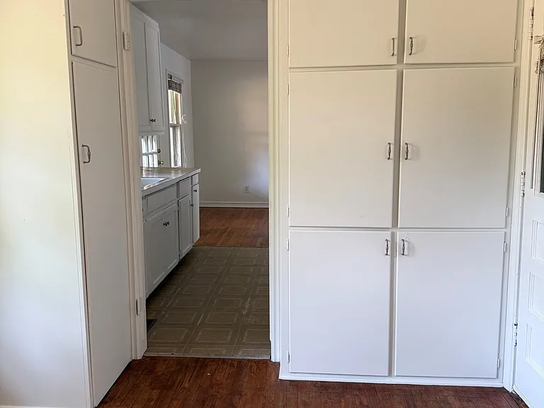 1115 Caddell Ln — Photo 5