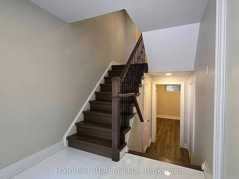 54 Paul Markway — Photo 17