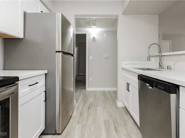 1150 N Buffalo Dr APT 1055, Las Vegas, NV 89128
