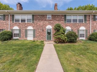 6920 Carriage Hill Dr APT 103, Brecksville, OH 44141