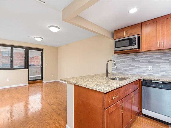2nd image of 172-18 Jamaica Ave #6C