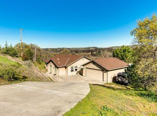 2740 Hoffman Dr, Valley Springs, CA 95252