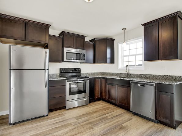33 Deatrick Dr #33