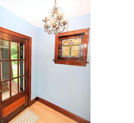 3rd image of 5504 Goethe Ave