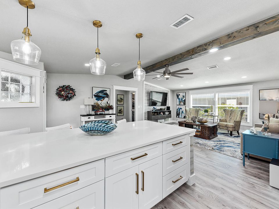 1st image of 7806 SW Meadowlark Circle
