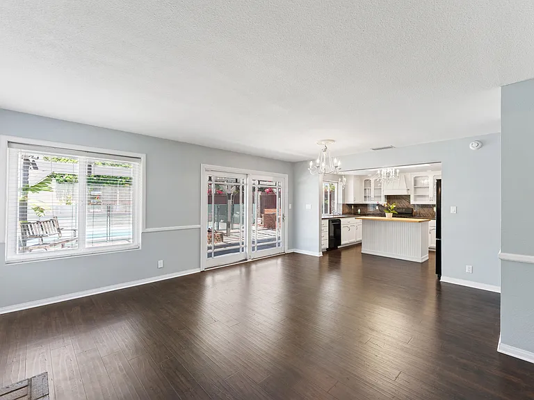 2292 Buffalo Ave — Photo 11