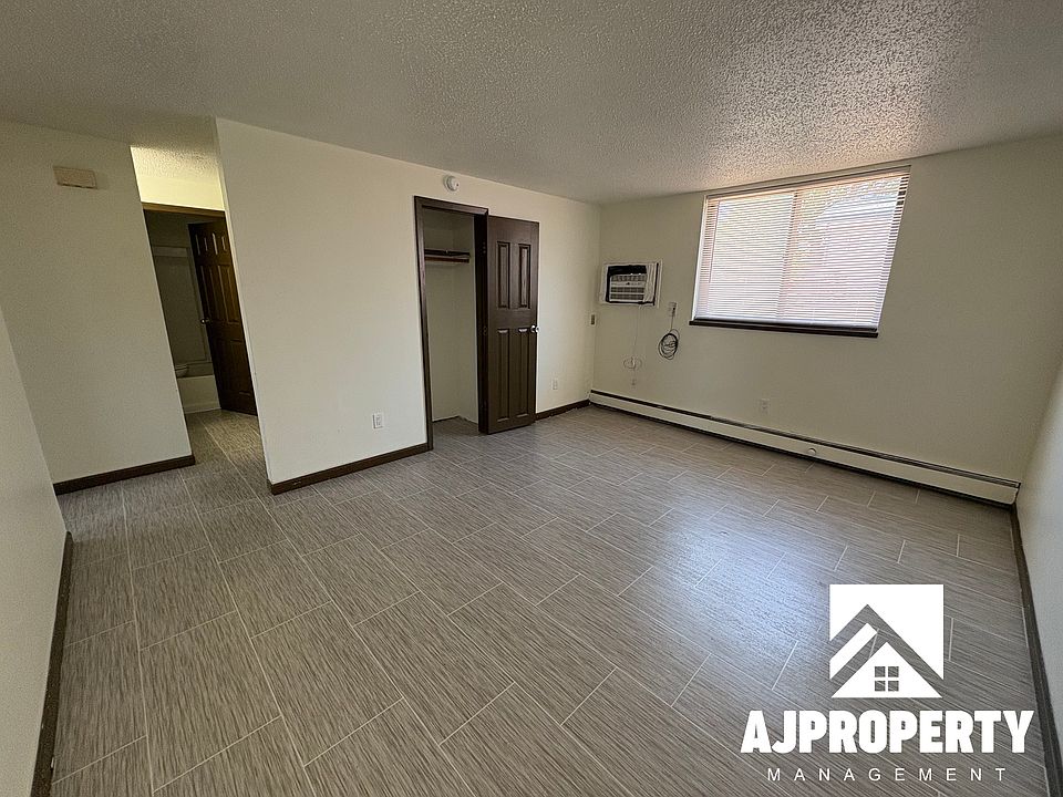 1st image of 110 W 43rd St #4