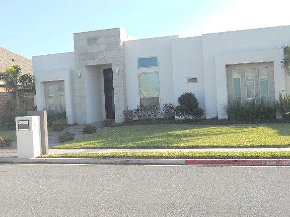 2nd image of 1629 W Ventura Dr #25