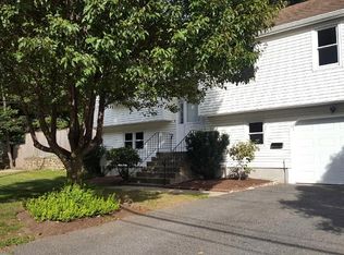 7 Flagg Dr, Framingham, MA 01702