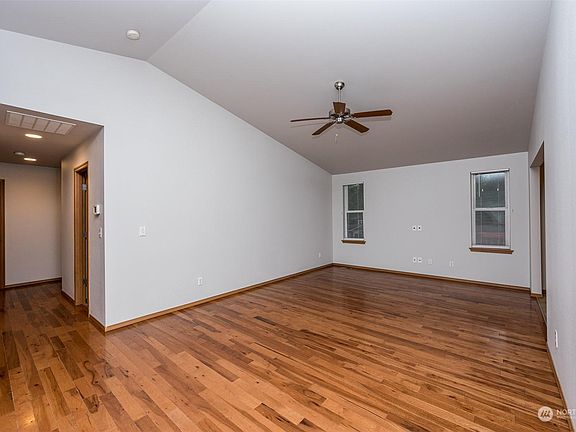5th image of 5617 206th Street Ct E