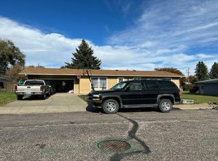 1710 Aspen St, Gering, NE 69341