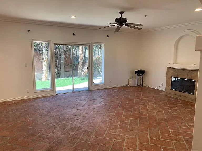 Living room with gas log fireplace