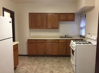 1319 Victoria Ave APT 3, North Chicago, IL