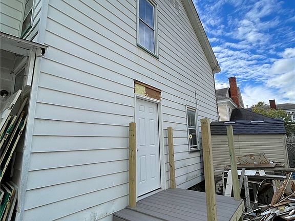 2nd image of 113 W Main St APT 3