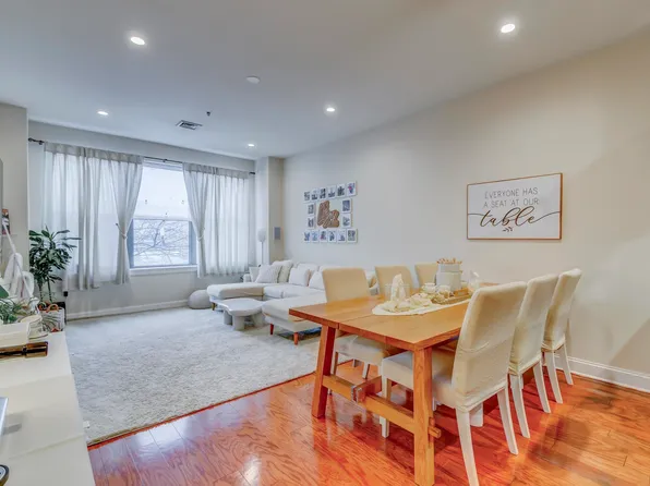 172 Culver Avenue image 1 of 21