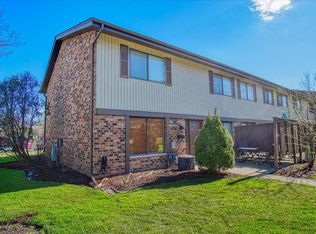 7 Tower Ct, Downers Grove, IL 60516