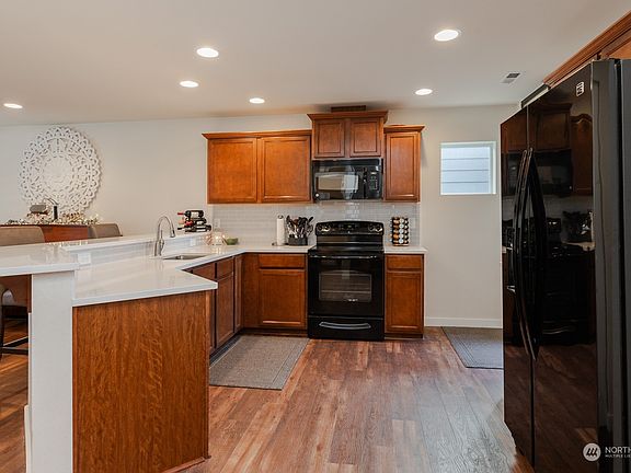 5th image of 1722 180th Street Ct E