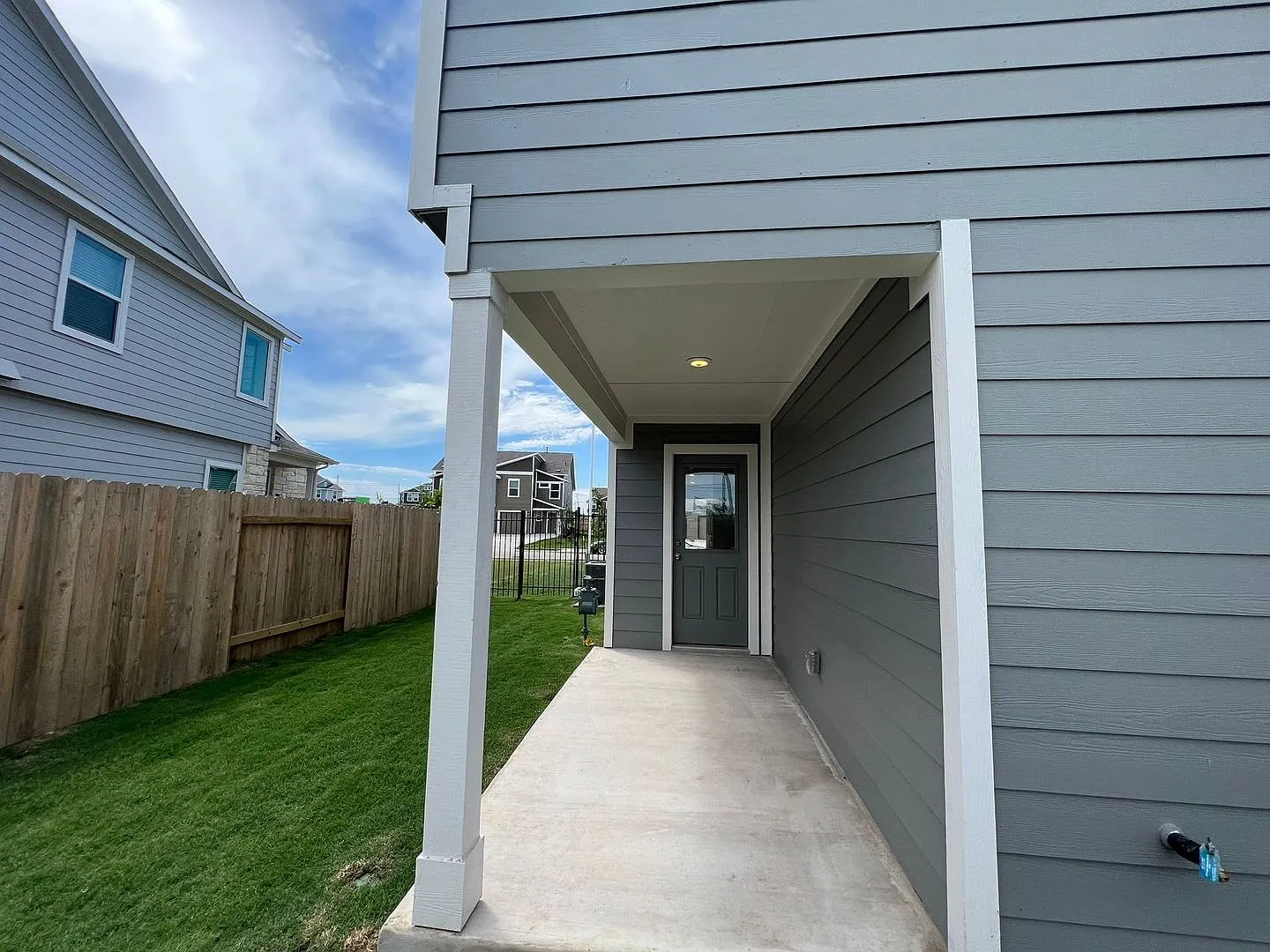 7221 Spotted Leaf Way Del Valle, TX 78617 — Photo 1