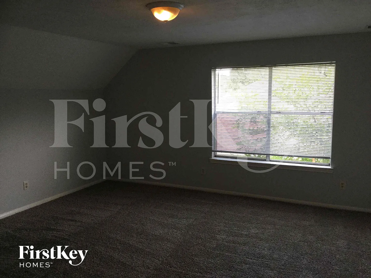 4 bed, 2.5 bath, 2166 sqft, $2,225 — Photo 4