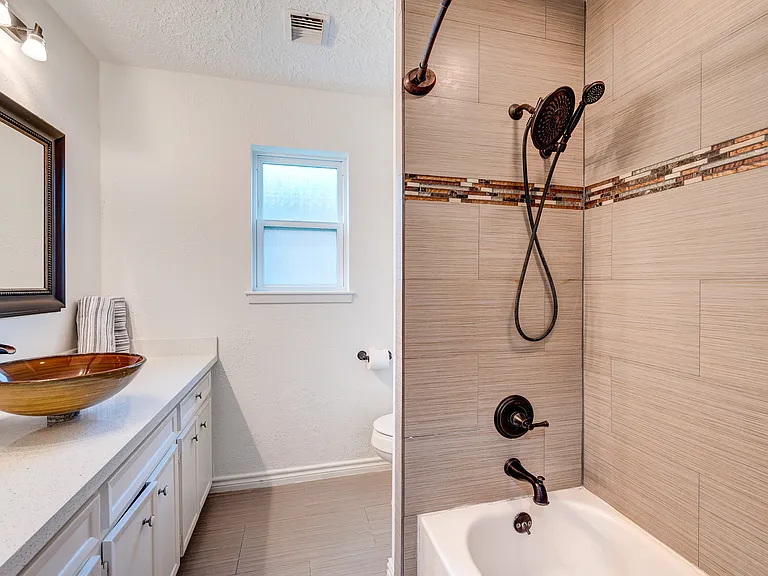1722 S Kirkwood Rd — Photo 50